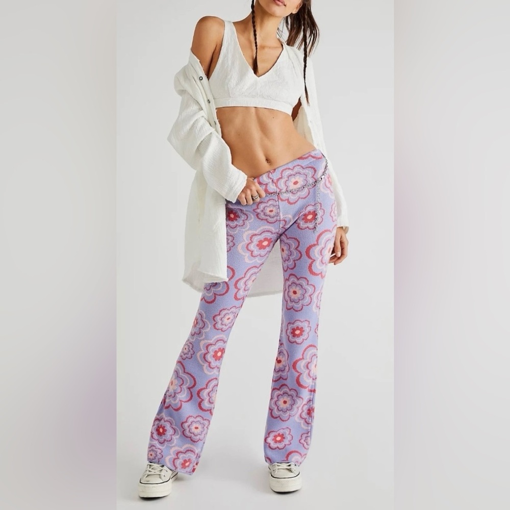 The Ragged Priest Thick Sweater Knit Flare Pants Floral Print Includes belt Sz S